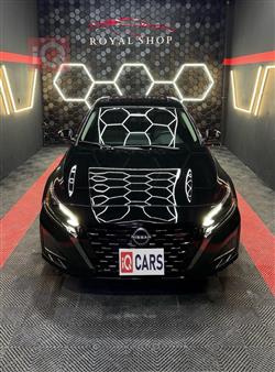 نيسان ألتيما